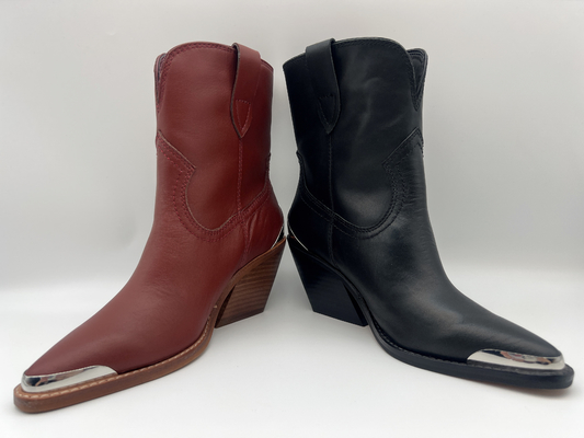 Bottes en cuir de la robe d'orteil en métal des femmes fermées de conception, bottines en cuir véritables de nappa doux, talon d'ABS avec l'outsole en caoutchouc