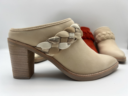 Toe Dress Shoes fermé des femmes de ROSH talon de 2 pouces avec la courroie tissée