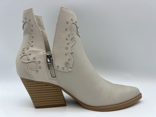 Les chaussures élégantes en cuir des femmes d'ODM pile naturelle de petit individu de goujons avec le talon d'ABS