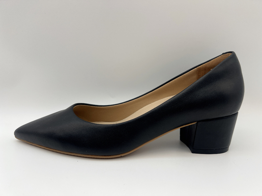 Nappa garnissent en cuir le tissu mou des chaussures élégantes des femmes de couleur que le bas talon a dirigé Toe Shoes