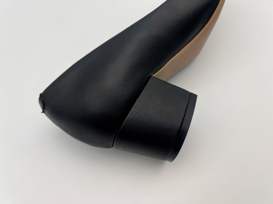 Nappa garnissent en cuir le tissu mou des chaussures élégantes des femmes de couleur que le bas talon a dirigé Toe Shoes