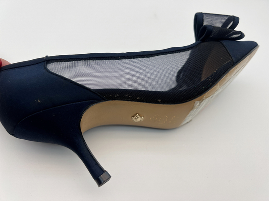 Noir respirable des chaussures élégantes en cuir des femmes de GV dirigé a fermé Toe Heels With Mesh Butterfly