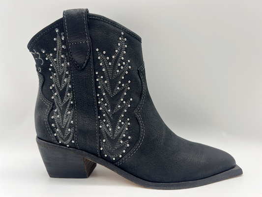 les bottines de la robe des femmes en cuir de vache molle avec la conception de goujons, ont dirigé le bas talon d'orteil avec la tirette en nylon de YKK