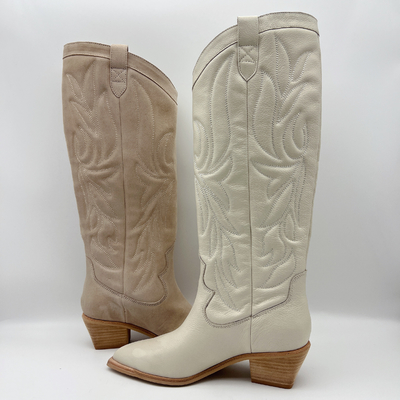 Les bottes en cuir de la robe des femmes confortables imperméabilisent blanc