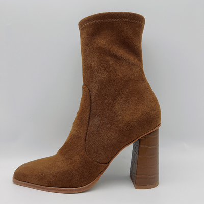 Les bottes en cuir de la robe des femmes de suède de vache ajustent Toe Lt Brown TPR Outsole avec le latex de Pusable