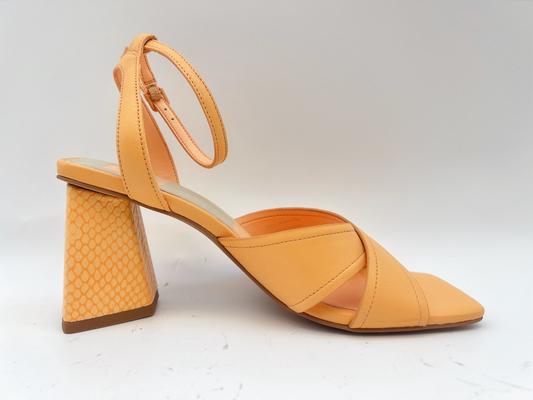 L'orange les pantoufles croisées de la courroie a gîté de place de Toe Sandals des femmes en cuir d'ODM/OEM
