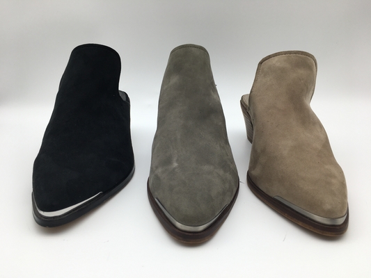 Les chaussures en cuir plates des femmes faites sur commande Tan/gris/bas talon noir ont fermé Toe Shoes