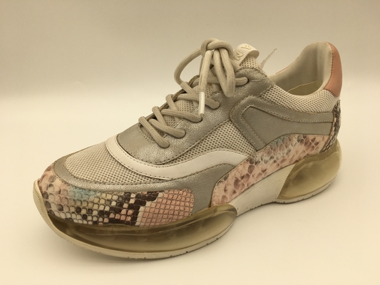 Les dames dentellent des chaussures d'impression de python, chaussures de tennis en cuir confortables