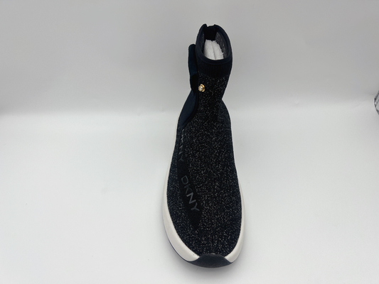 Les chaussures de travail résistantes de glissement supérieur élevé noir de dames tricotent doucement le tissu avec plié