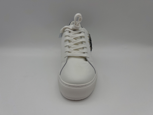 Les chaussures de hausse en cuir des femmes molles de vache, chaussures blanches classiques avec la fleur en pierre décorative