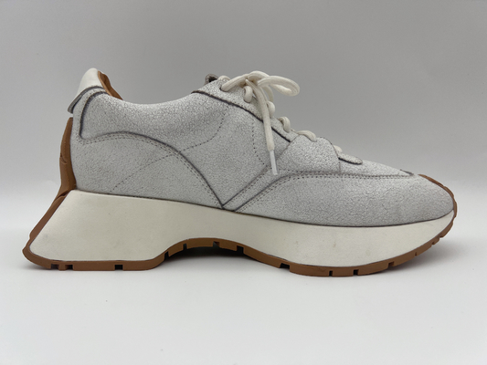 Chaussures de basket-ball respirables de sports des femmes fraîches sportives argentées de chaussures