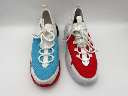 Les loisirs des femmes bleues rouges chaussent l'unité centrale molle de Nappa avec une unité Outsole en caoutchouc