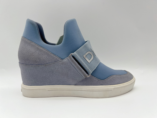Nubuck doux confortable garnissent en cuir les femmes chausse une unité Outsole en caoutchouc avec le latex de Pusable