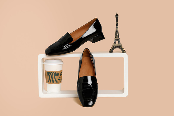 les basses femmes de talon de 2cm pompe les chaussures de cuir verni molles confortables de chaussures