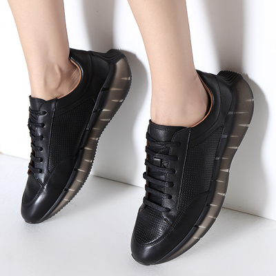 Chaussures de tennis respirables légères de femmes de noir de chaussures de sports sportifs de mode/blanches