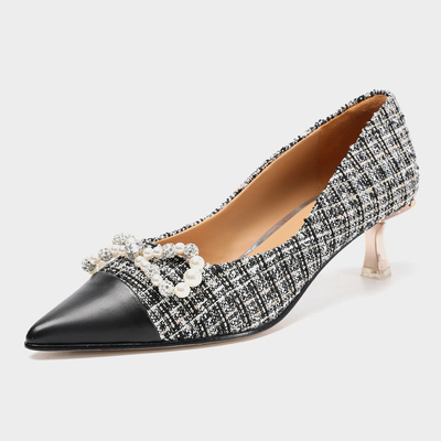 Les chaussures élégantes en cuir molles des femmes, chaussures piquantes occasionnelles quotidiennes de pompe de talon haut de 5cm