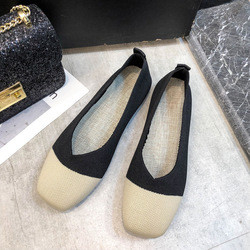 Le poids léger en gros tricotent les chaussures tissées 2021 chaussures plates respirables pour de nouveaux styles de femmes