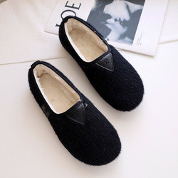Le coton Soled doux de femmes enceintes chausse à fond plat plus le velours Peasy chaud