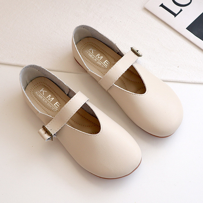 Les plus défunts enfants de noir de conception garnissent en cuir des chaussures d'école, chaussures de toile d'enfants de fille