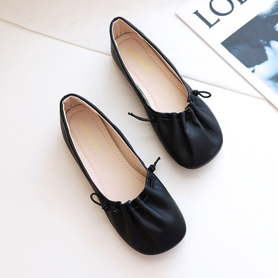 Chaussures plates de ballet doux de couleur solide, la place blanche Toe Crinkled Rubber Flat Shoes des femmes