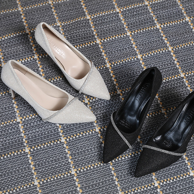 Affaires de luxe brillantes Lager Size Ladies Summer Wedding de fausse pierre de chaussures de talons hauts