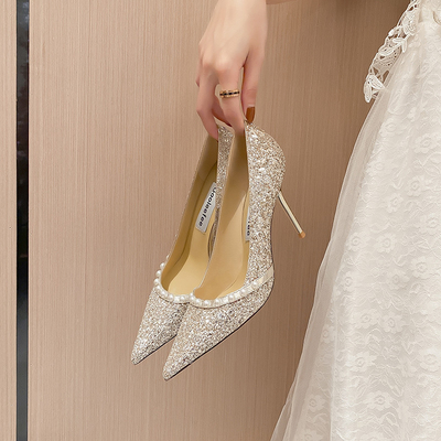 Dames de ressort épousant des pompes, perle brillante d'or Crystal Shoes de peau de mouton