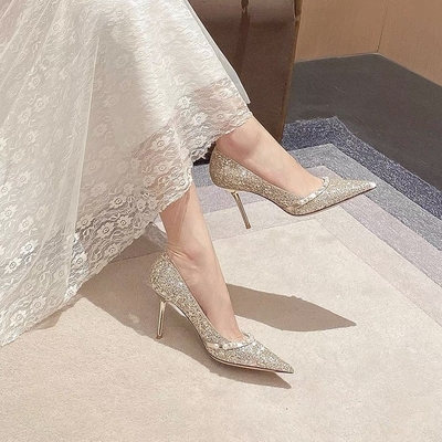 Dames de ressort épousant des pompes, perle brillante d'or Crystal Shoes de peau de mouton