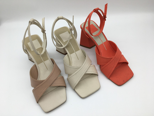 Rose gîté des sandales de Nappa des femmes molles d'unité centrale/beige en cuir/orange