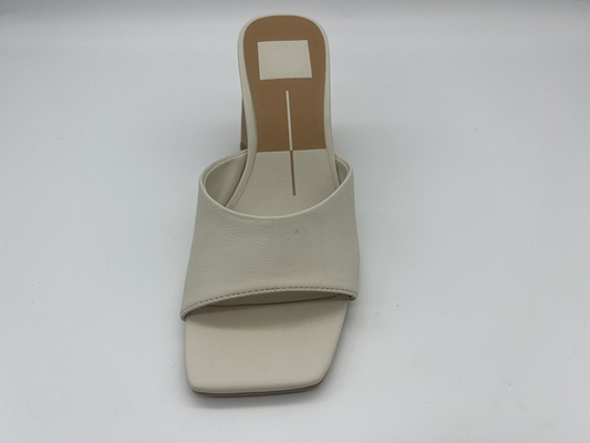 Les sandales en cuir molles de dames d'une courroie ajustent Toe Womens Beige Heeled Sandals