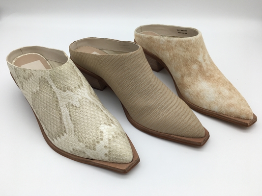 Les chaussures élégantes en cuir des femmes d'OEM ont fermé Toe Pointed Toe Brown ROHS