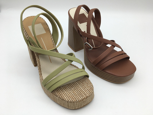 Chaussures élégantes en cuir de Brown/de femmes vertes confortables avec la courroie de cheville