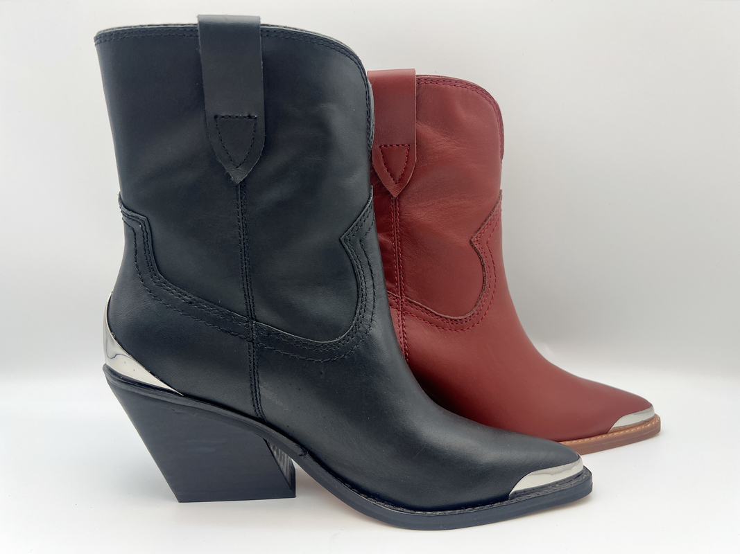 Bottes en cuir de la robe d'orteil en métal des femmes fermées de conception, bottines en cuir véritables de nappa doux, talon d'ABS avec l'outsole en caoutchouc