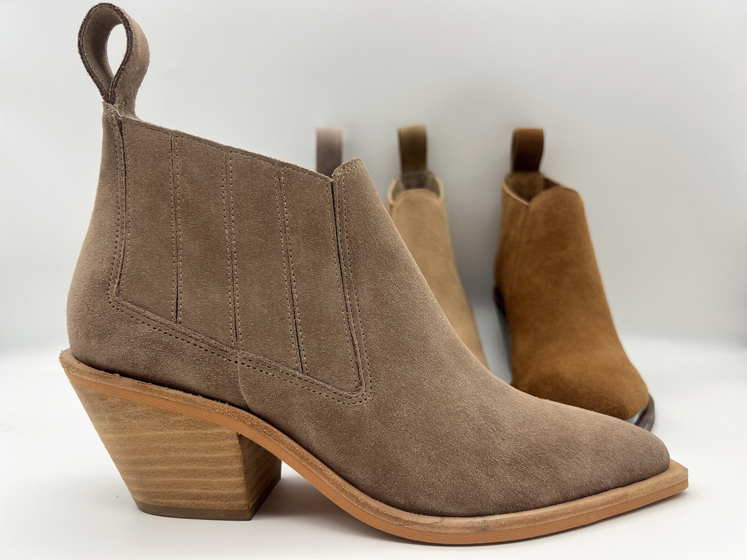 bottines de la robe des femmes en cuir de suède mou brun de vache, talon d'ABS avec l'outsole antidérapant de TPR