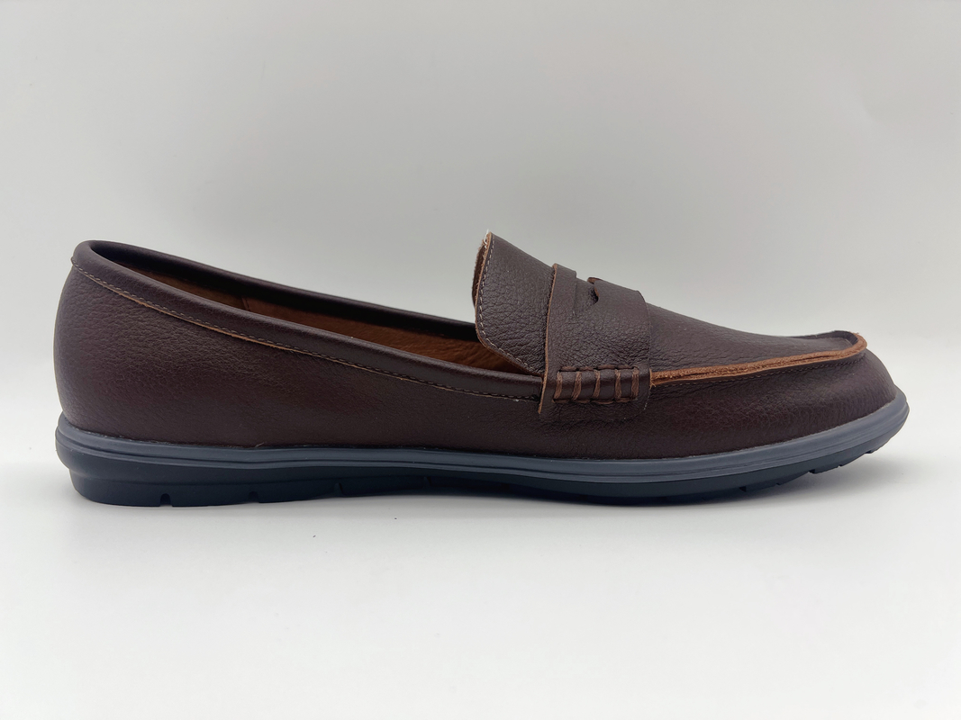 Chaussures de travail résistantes de glissement confortable doucement deux oisifs de Tone Leather Ladies Flat Leather